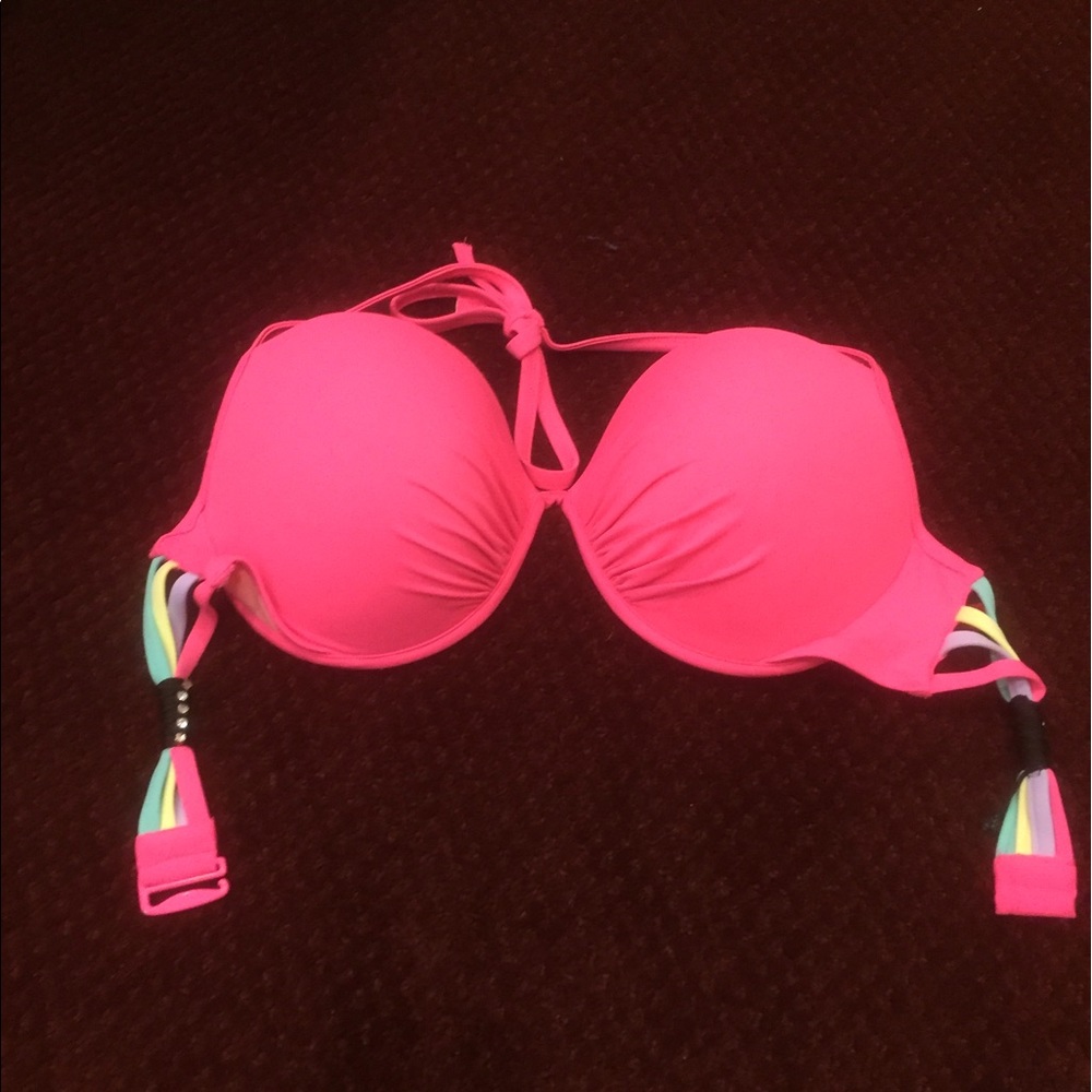 Super cute bathing suit top