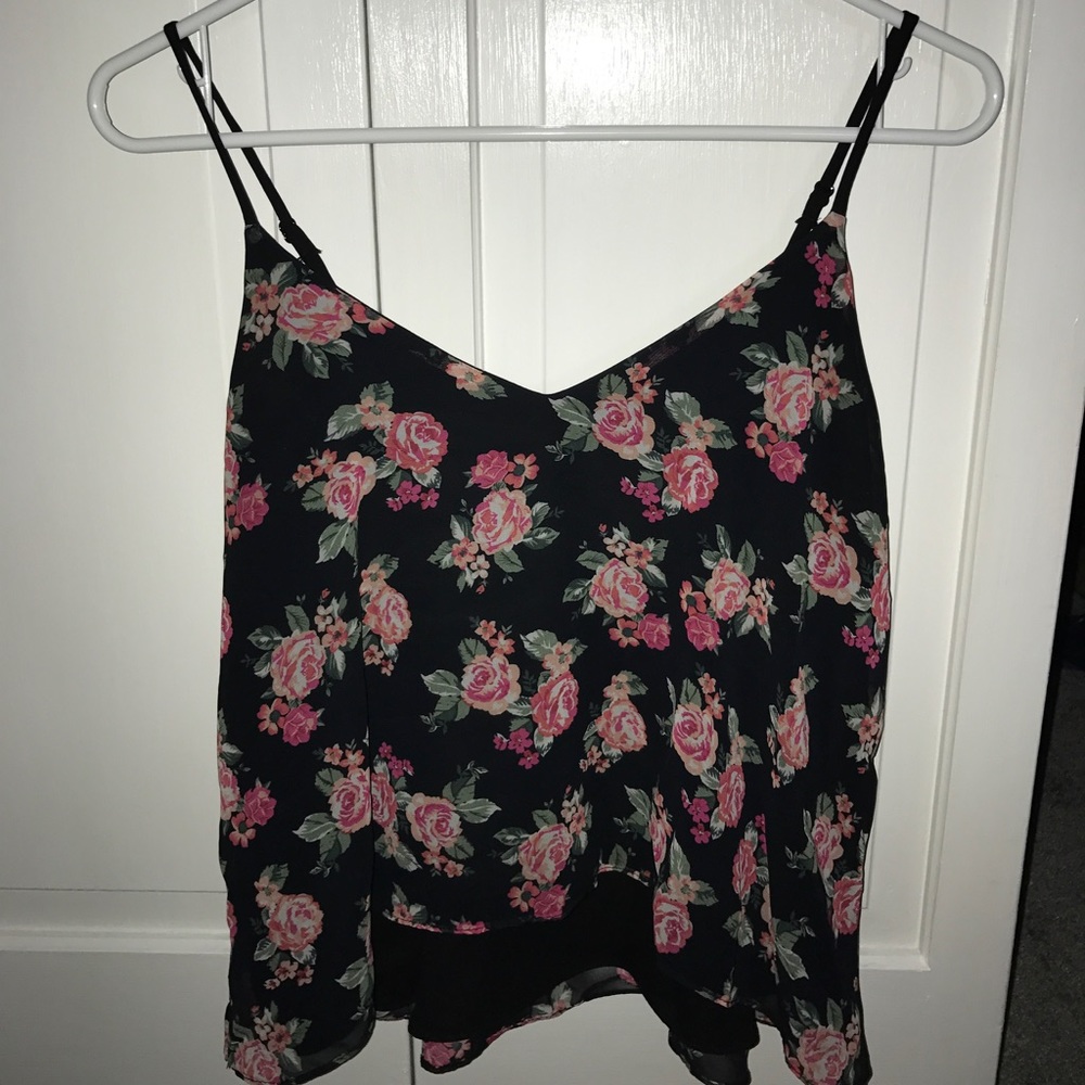 ADORABLE Floral Tank Top!