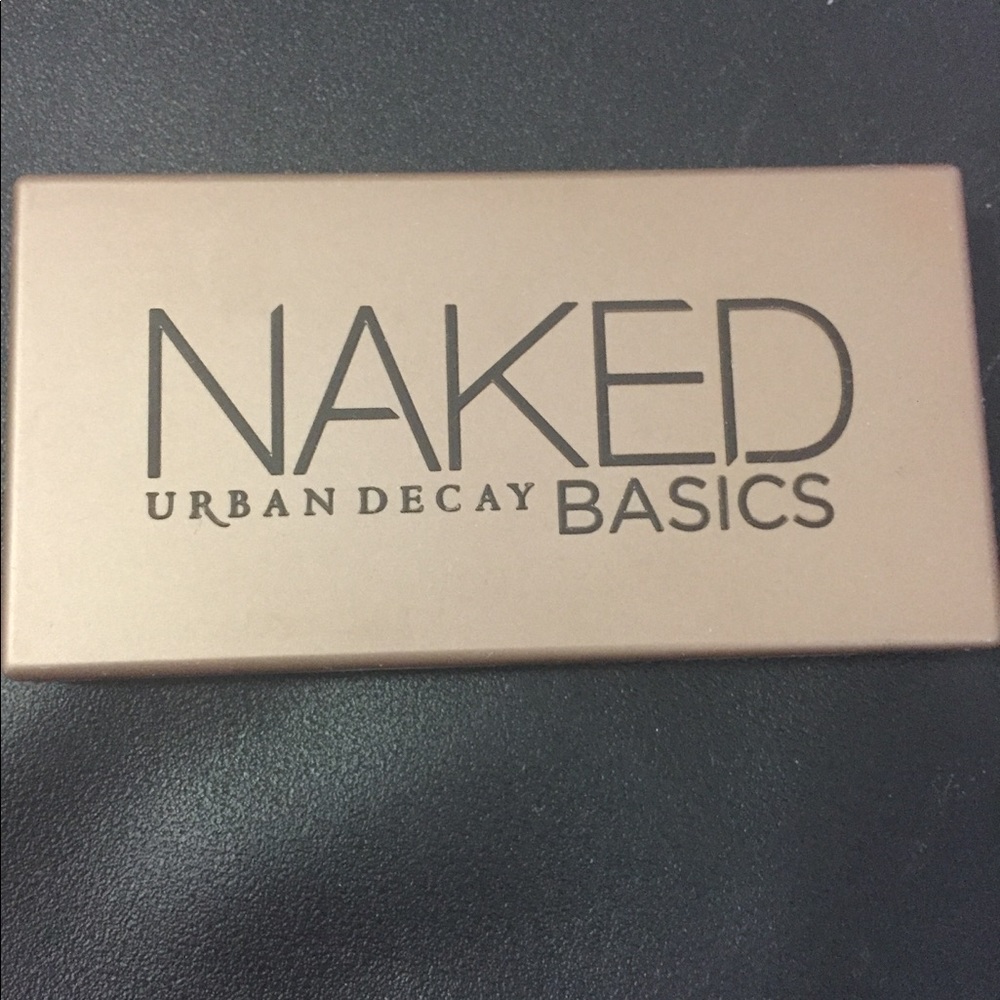 Urban Decay Naked BASICS Eye Shadow Palette