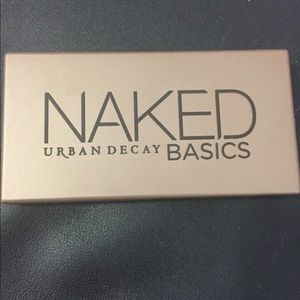 Urban Decay Naked BASICS Eye Shadow Palette