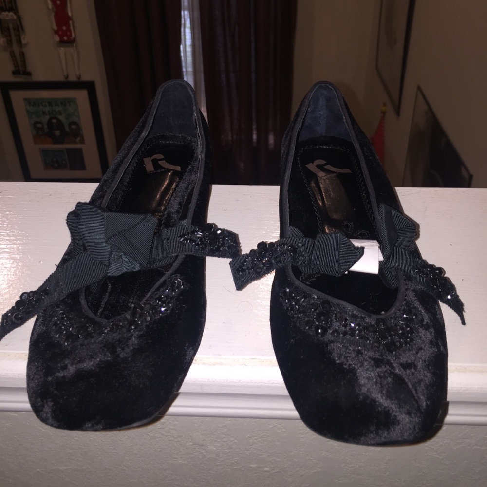 Report velvet flats