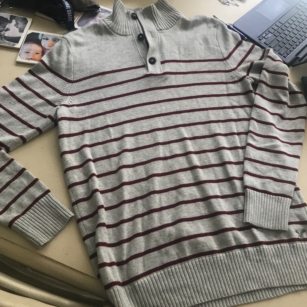 american eagle sweater