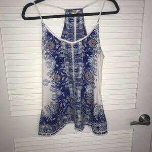 Spaghetti strap tank top floral pattern