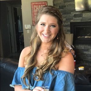 Meet your Posher, Ashley