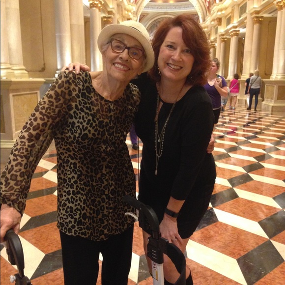 Meet your Posher, Erika - Picture 2 of 6