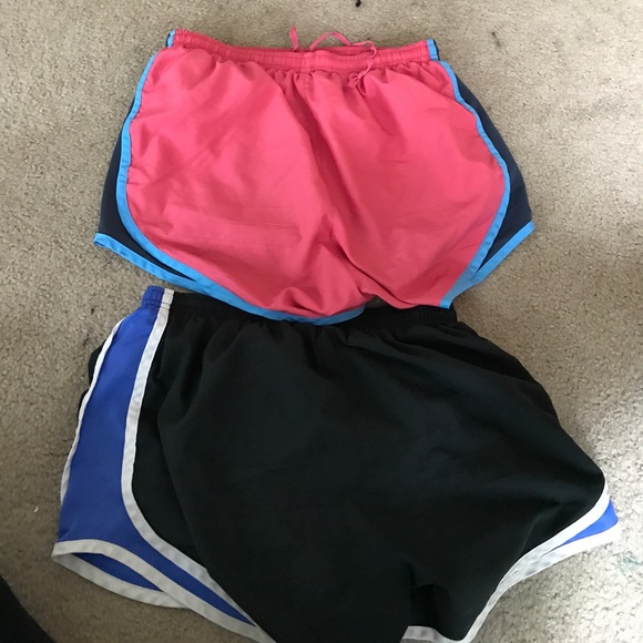 Nike running shorts - Picture 2 of 2