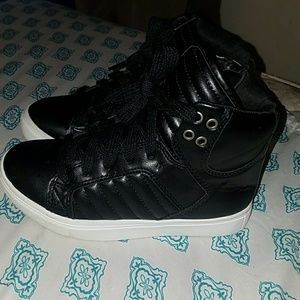 Girls Black High Top Black Zipper Sneakers Sz 13