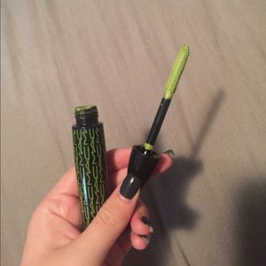 👽Mac cosmetics Green mascara👽