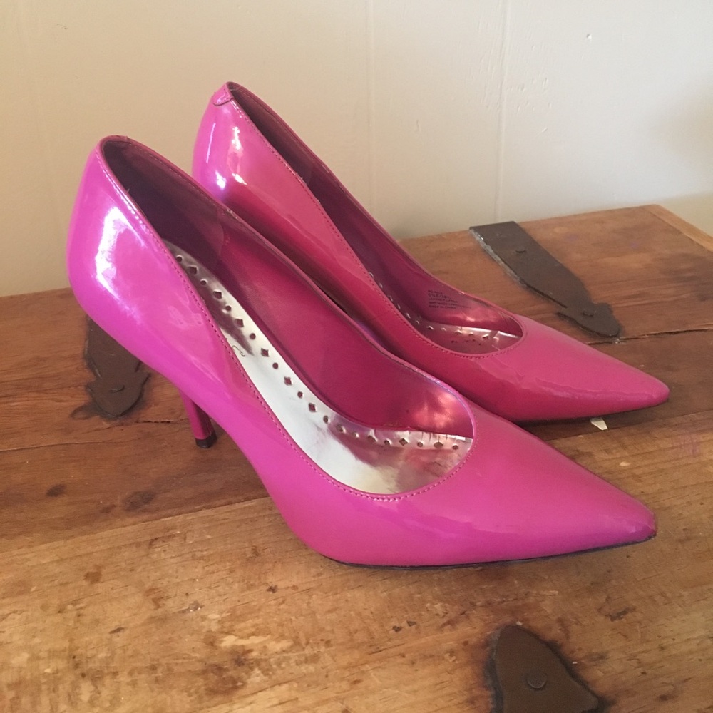 BCBG pink heels