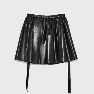 🆕 Black leather mini skirt