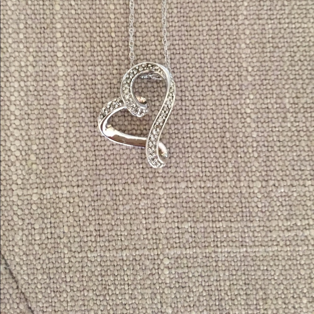 Sterling Sliver Heart Necklace. 18" Chain.