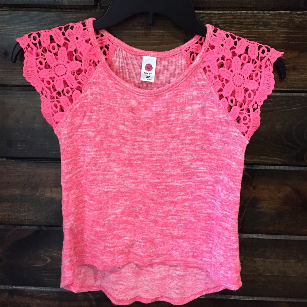 Lace sleeves top