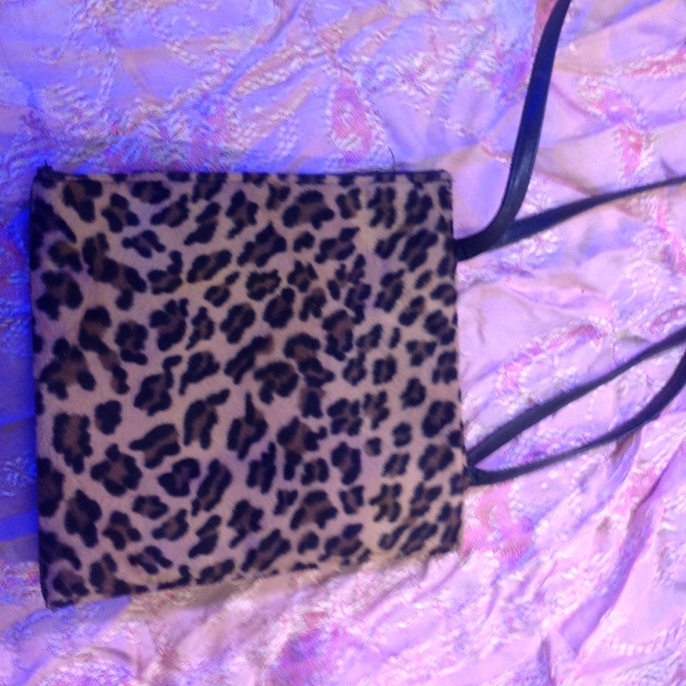 Chateau purse