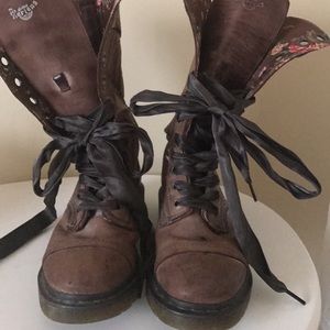 Dr. Martens Boots Brown Leather Floral Size 8