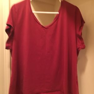 🌺Comfy V-neck Tee!!!