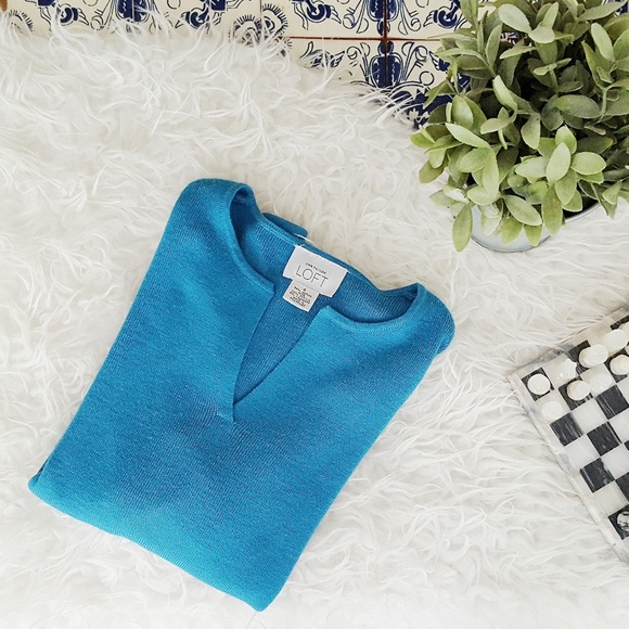 Sweaters - ANN TAYLOR LOFT turquoise sweater