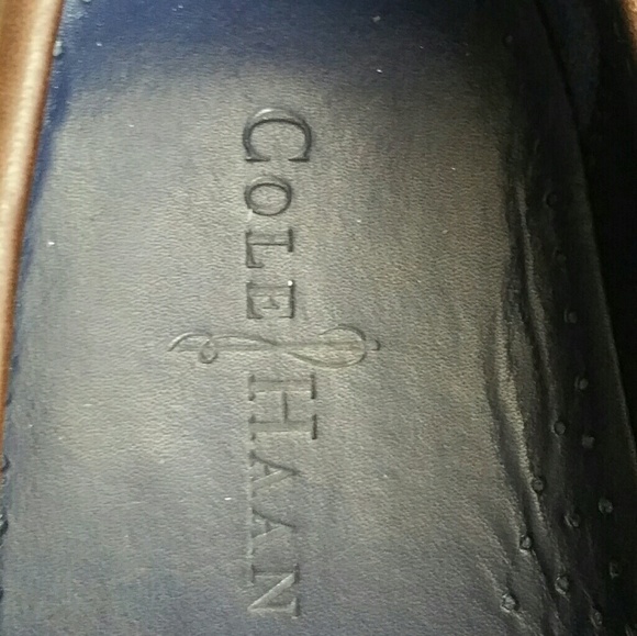 COLE HAAN MEN'S LEATHER SHOES - Picture 6 of 7
