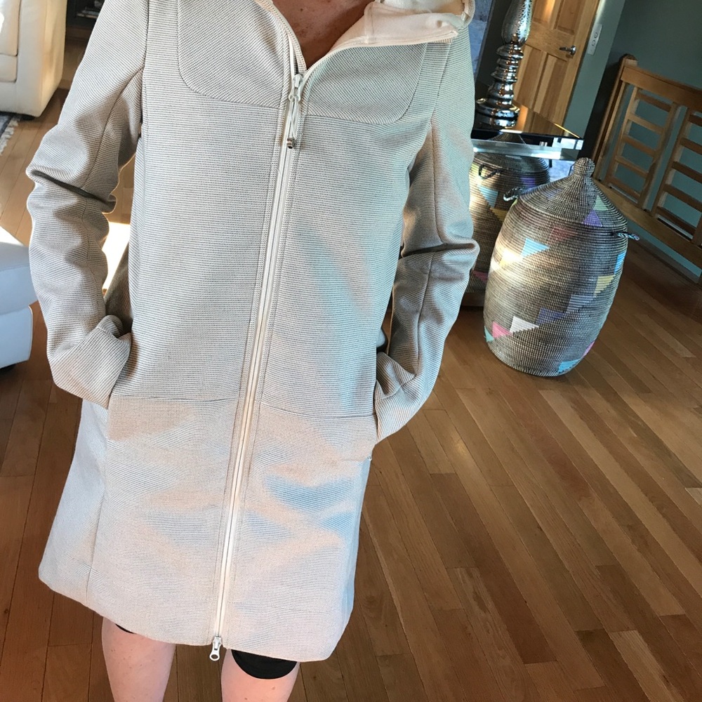 lululemon jacket