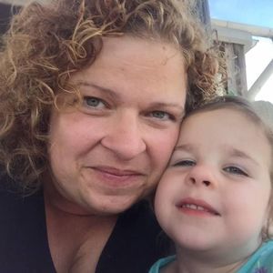 Meet your Posher, Cynthia