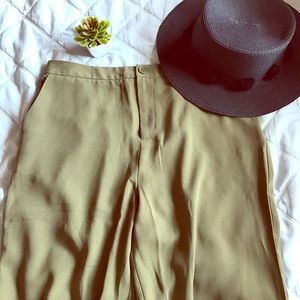Olive ankle cut pants. New with tags!