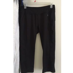Danskin Black Capri Leggings