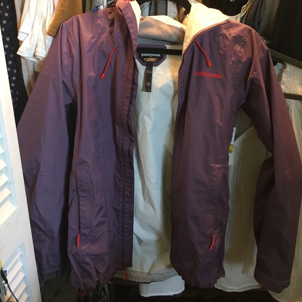 Patagonia Women's Torrentshell Rain Jacket