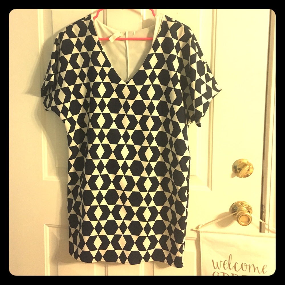 Impeccable Pig Geometric Shift Dress