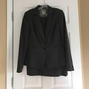 (New other) Anne Klein 3-piece grey suit - size 12