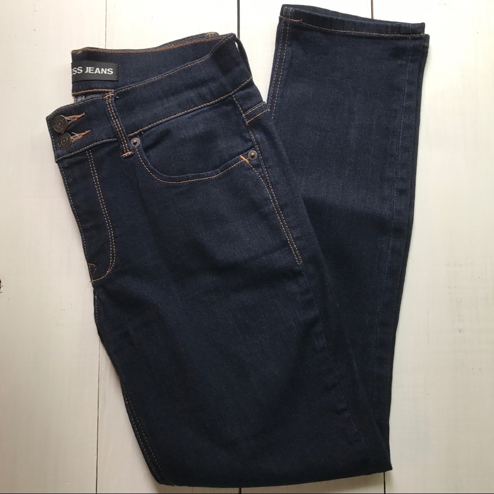 Mia Mid Rise Cropped Legging Jean