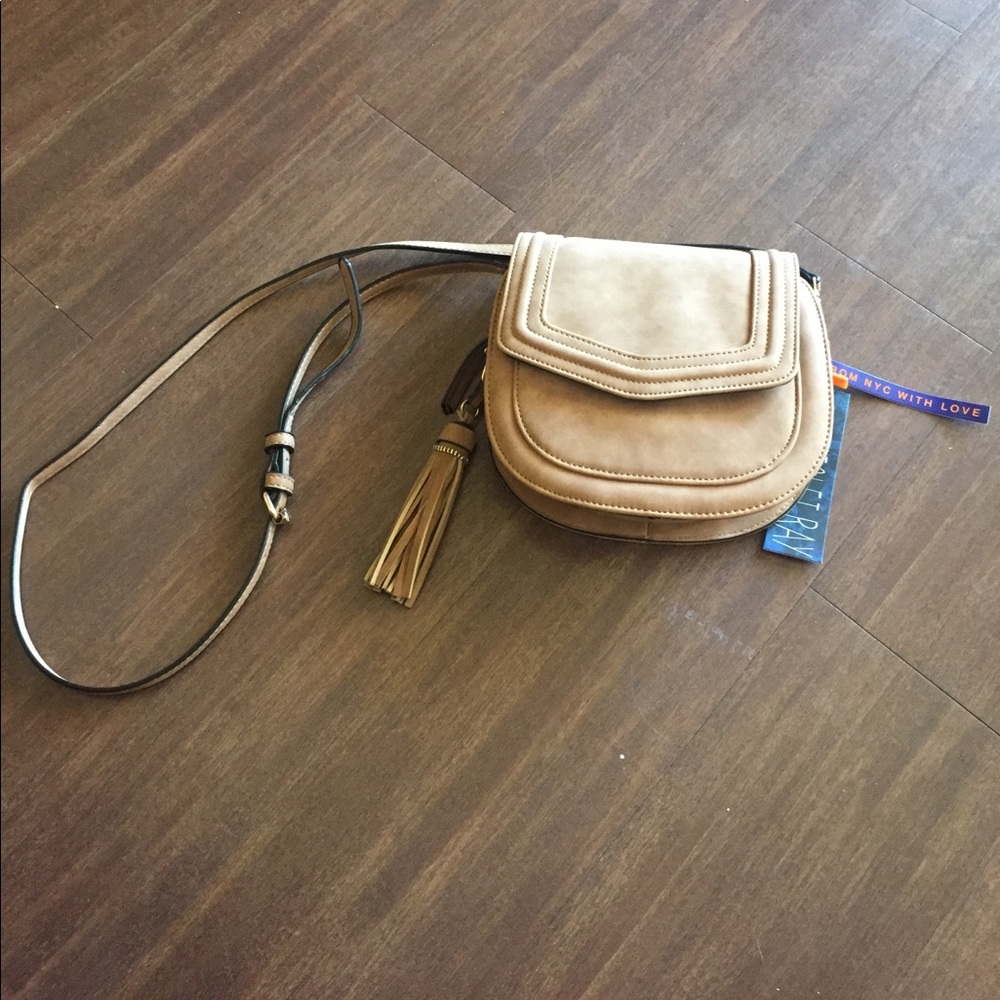 Tan DSW purse, never used