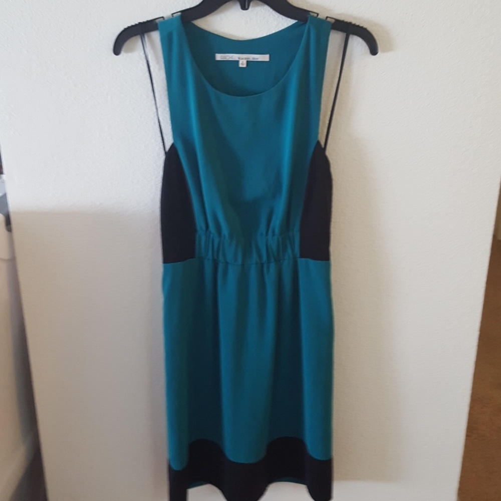 Green color block dress