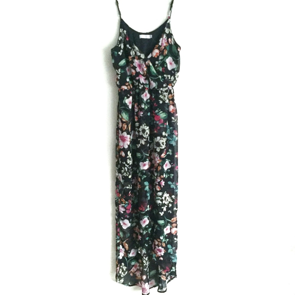 Lush Tropical Print Dress