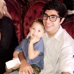 Meet your Posher, Taylor