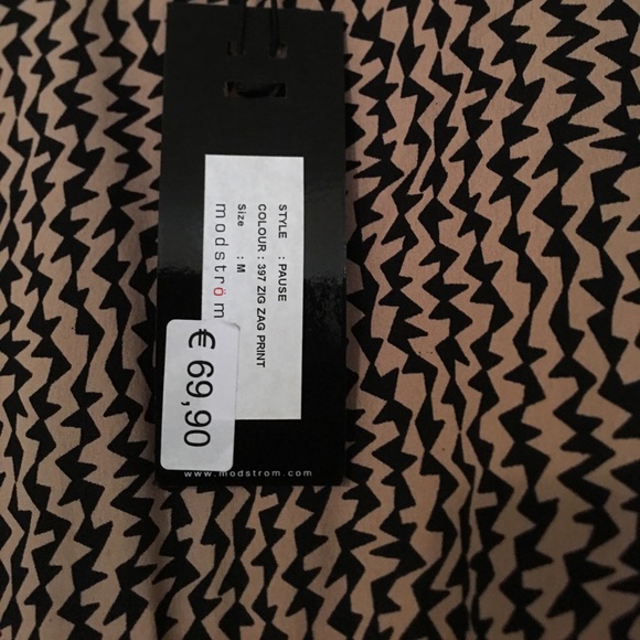 Modstrom Dress. New with from Berlin Germany. - Picture 3 of 3