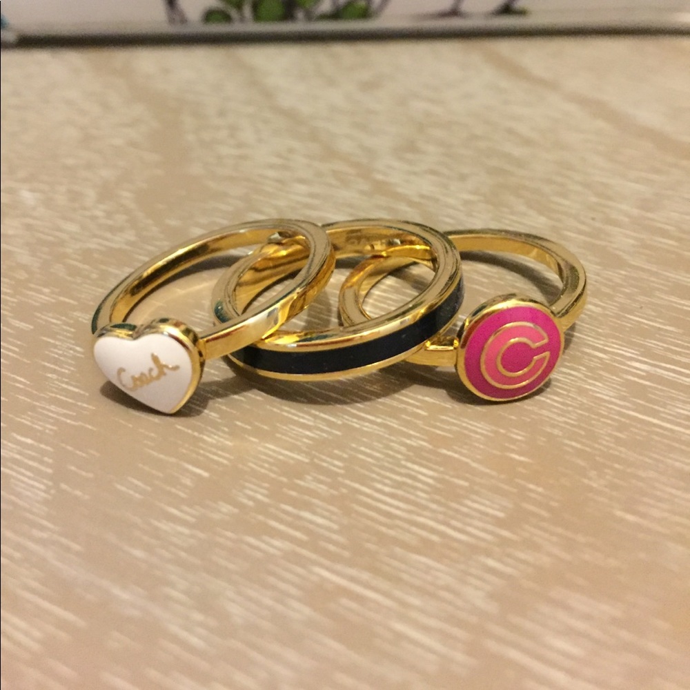 Coach Ring