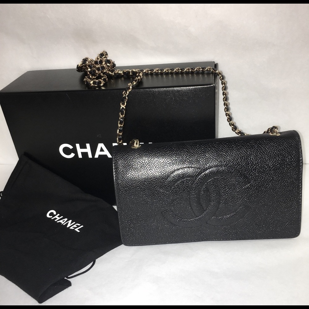 ♦️SOLD♦️Chanel Black  CC Wallet Chain Cross Body