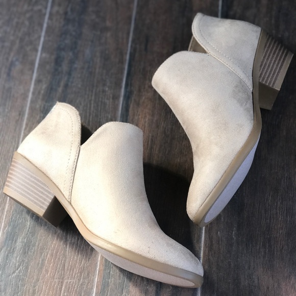 NIB Cream Distressed Textile V Split Ankle Booties - Picture 3 of 6