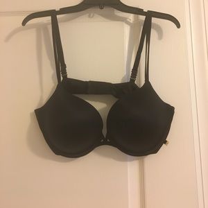 NWOT Victoria Secret push up bra