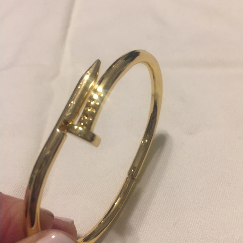Nail bangle bracelet, goldtone