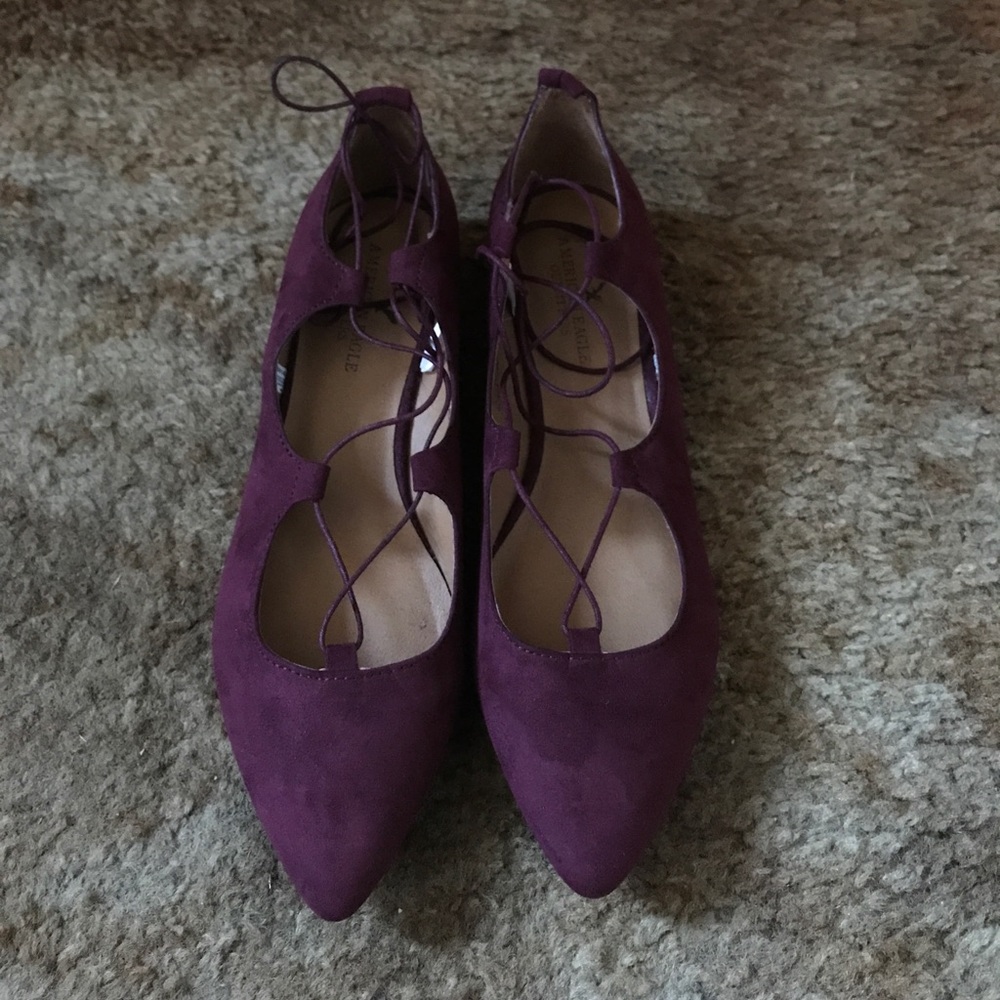 American Eagle Size 8 Lace Up Flats