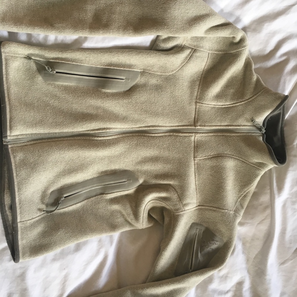 Arc'teryx Basmati color Covert Cardigan Medium EUC