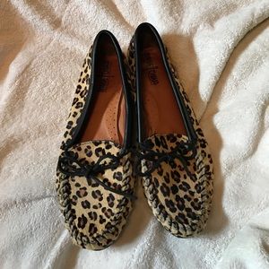 Minnetonka Size 9 moccasins!