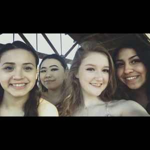 Meet your Posher, Isela