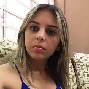 Meet your Posher, Claudia