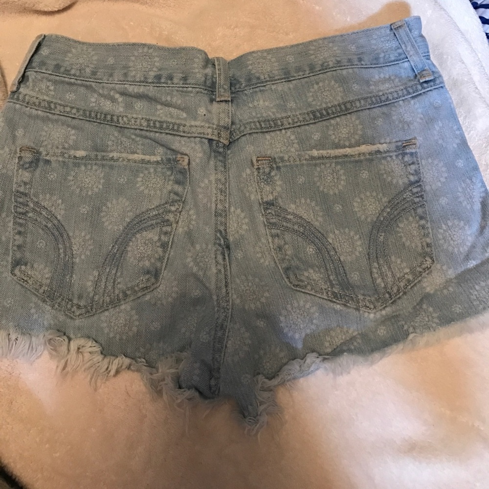Hollister Short Short High Rise Size 7