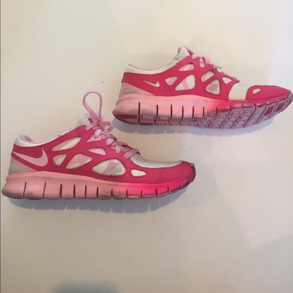 Nike sneakers pink and white
