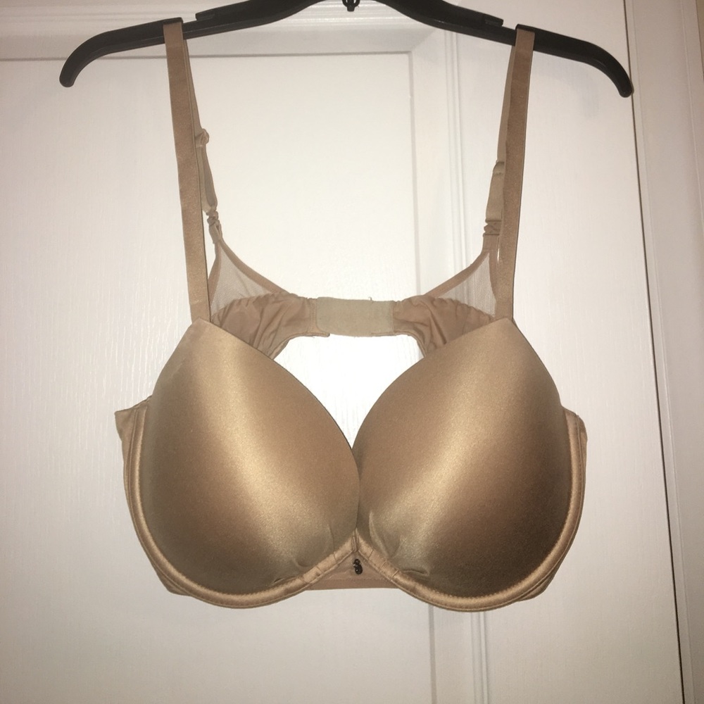 NWOT Victoria's Secret push up bra!