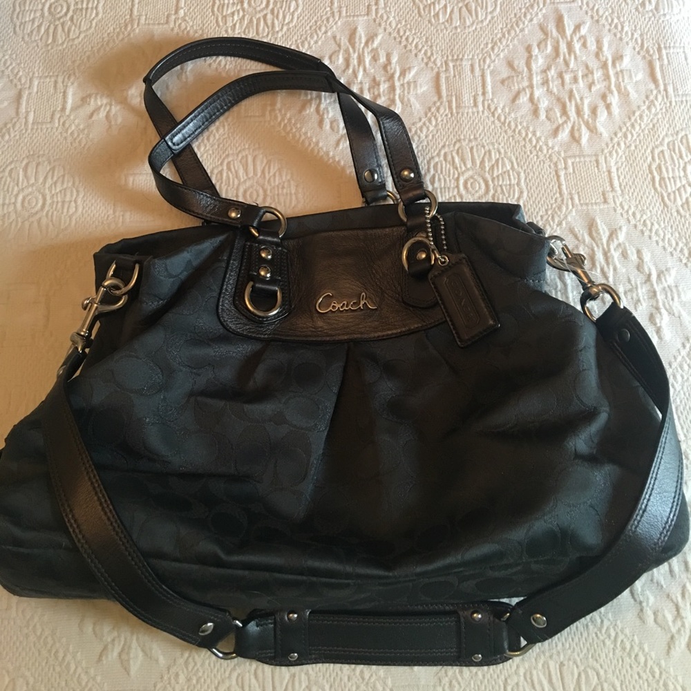 Authentic Coach Signature Purse