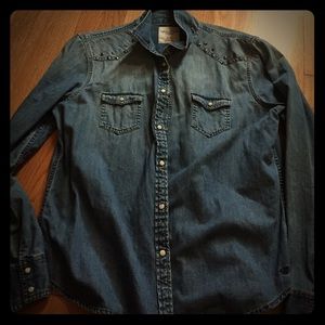 American eagle button up shirt