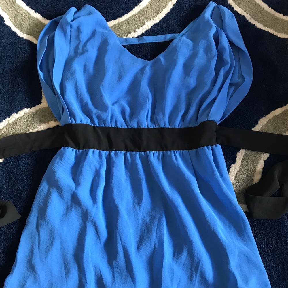 Francesca's blue tie waist dress